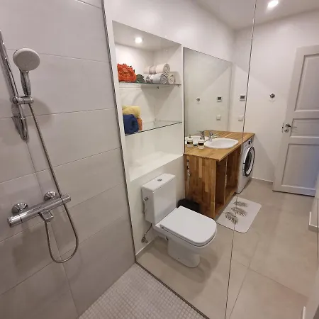 Boose Apartment *
